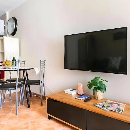 Cosy Apartment In Los Cristianos 5Min To The Ocean Exterior photo
