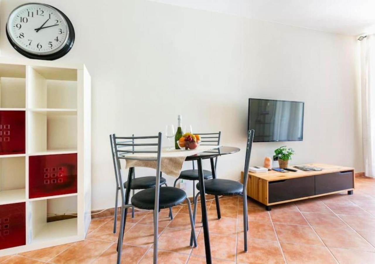 Cosy Apartment In Los Cristianos 5Min To The Ocean Exterior photo