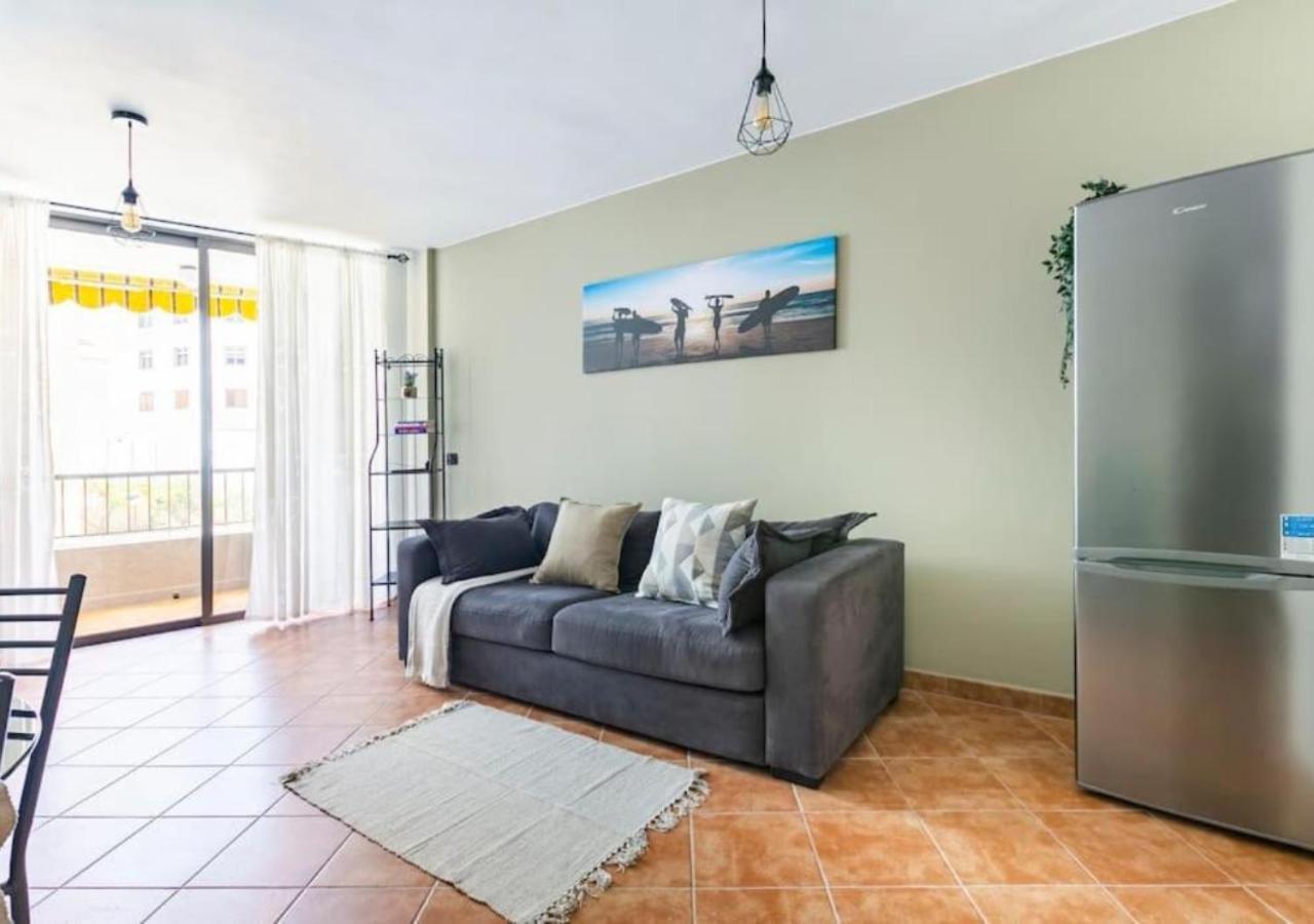 Cosy Apartment In Los Cristianos 5Min To The Ocean Exterior photo