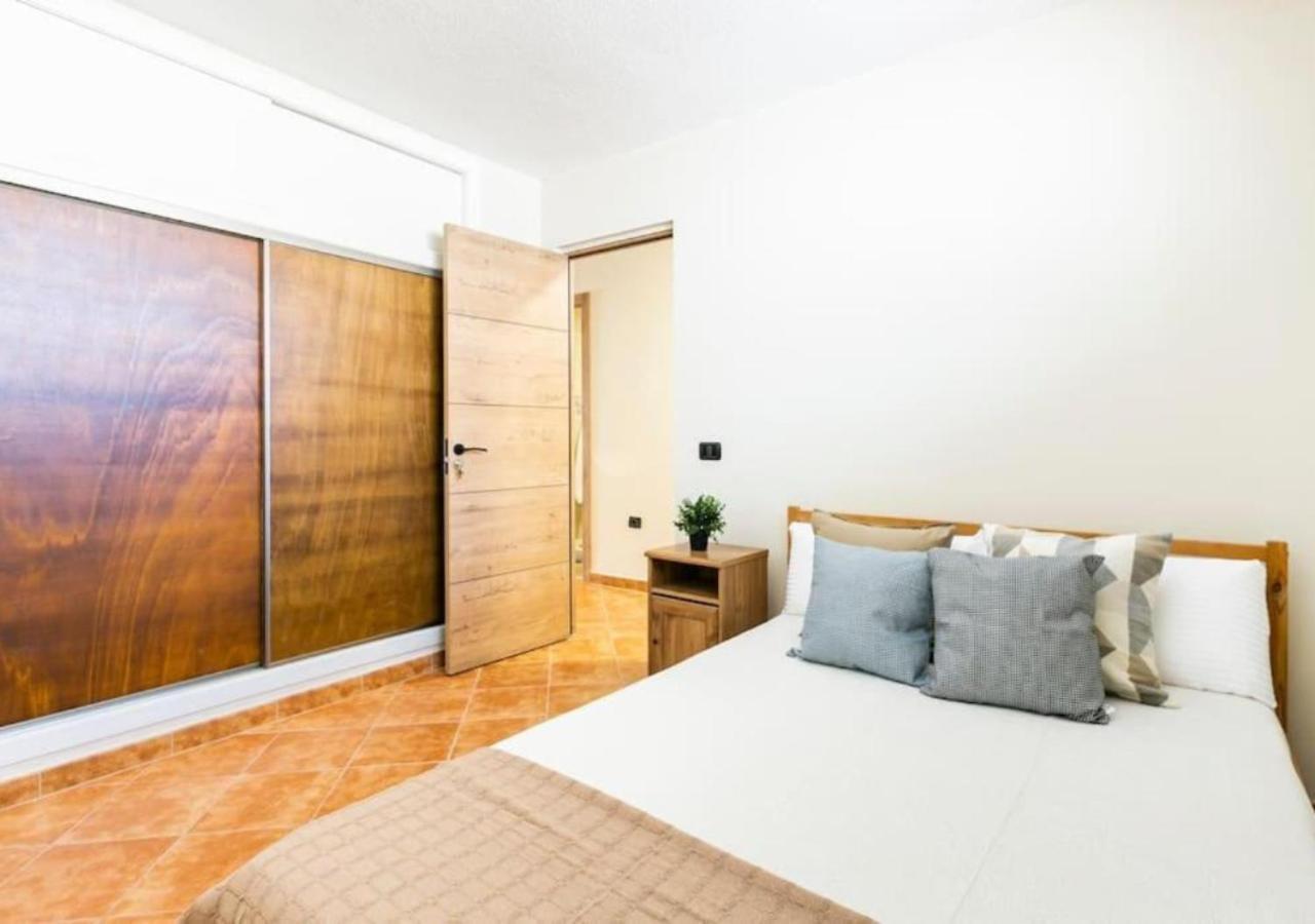 Cosy Apartment In Los Cristianos 5Min To The Ocean Exterior photo