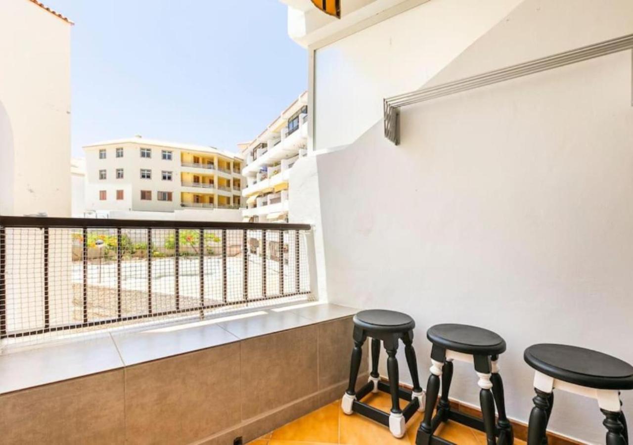 Cosy Apartment In Los Cristianos 5Min To The Ocean Exterior photo